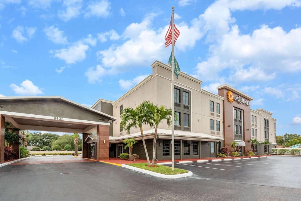 La Quinta By Wyndham St. Petersburg Northeast *Newly Renovated Hotel Exterior photo